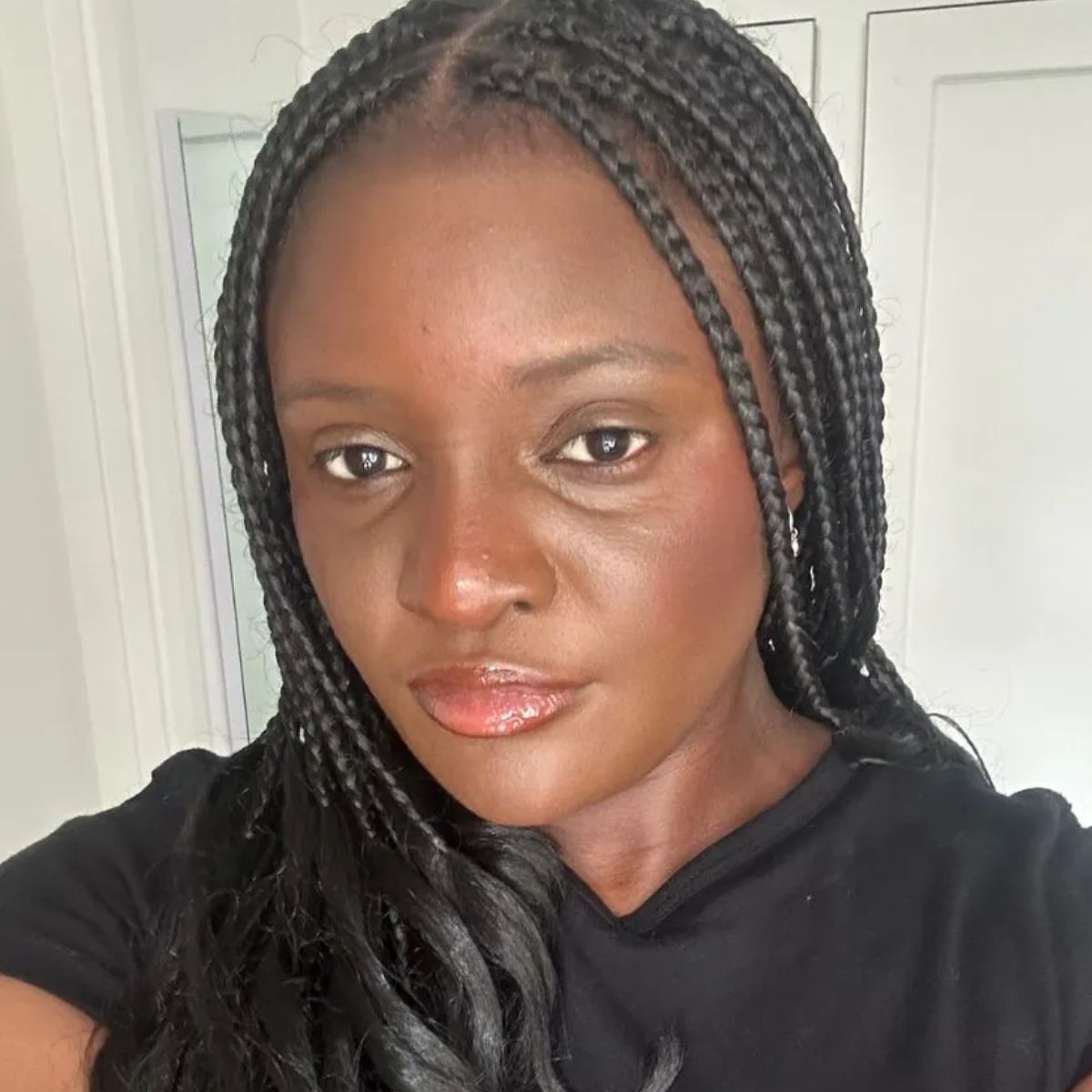 Featured image These 9 Lip Liners Are Dark Skin Approved and Feel Amazing