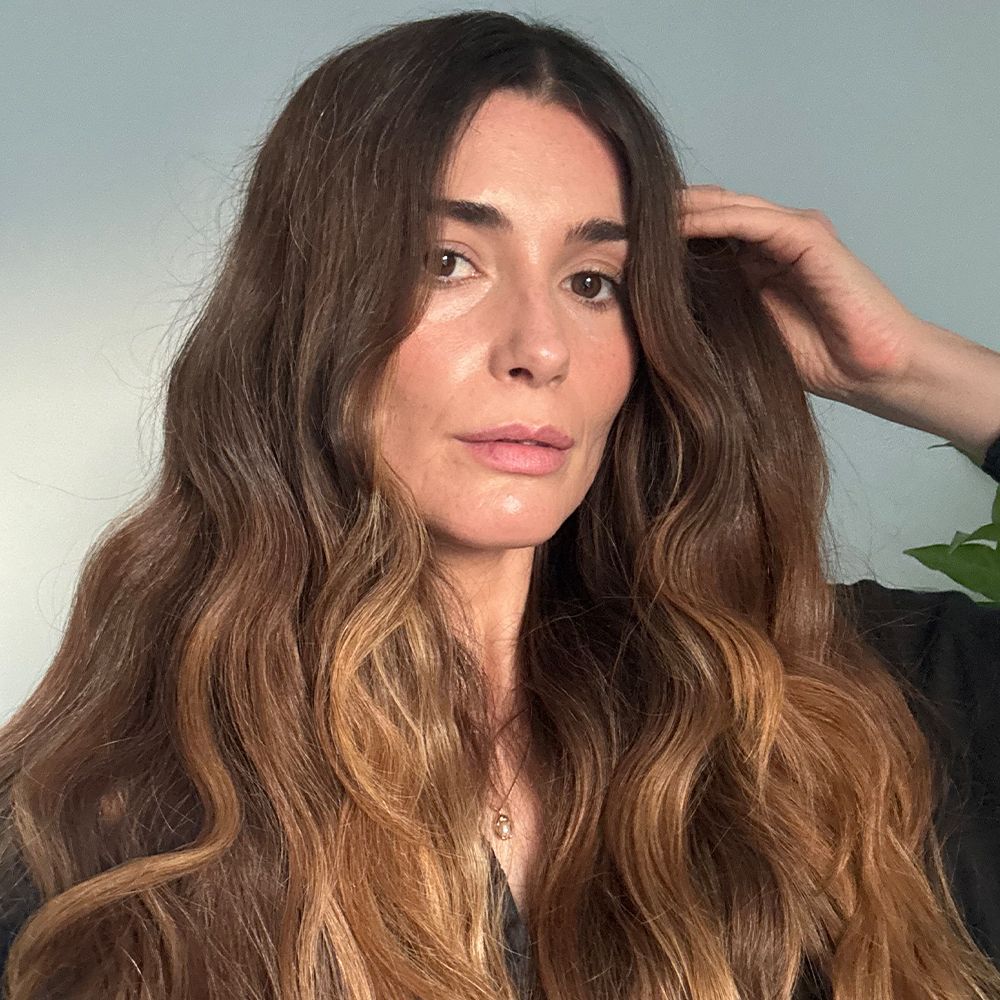 Featured image Learn the perfect Beachy S Waves from a celebrity stylist