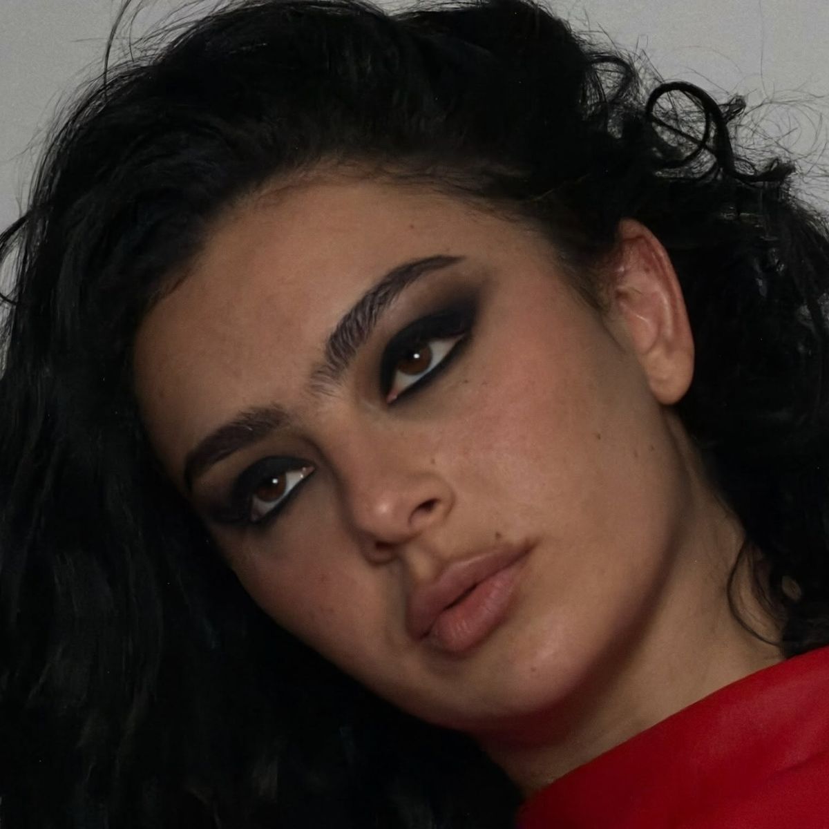 Featured image 6 Chic Ways to Wear Eye Shadow This Fall