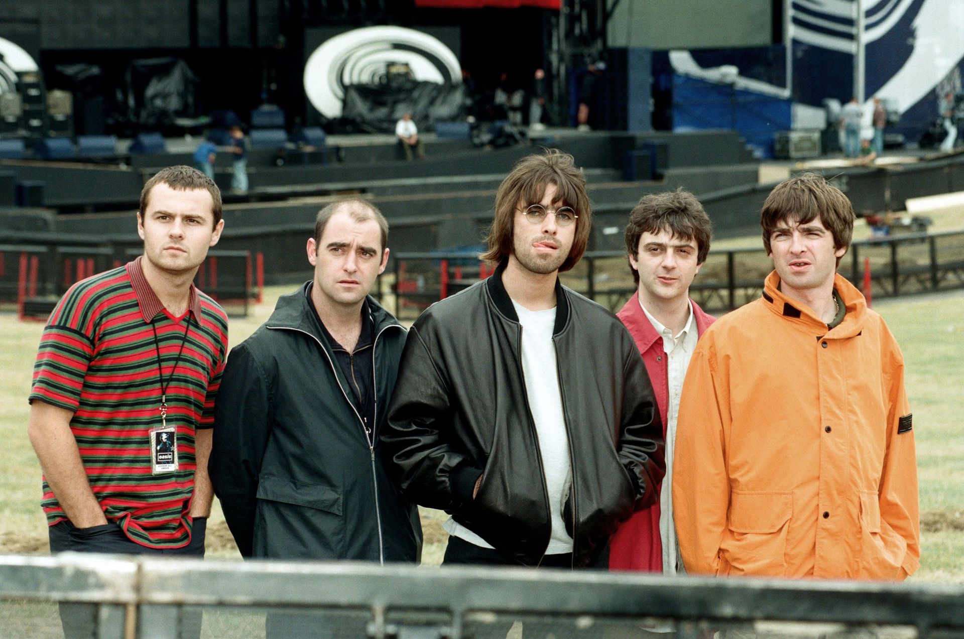 Featured image Oasis Knebworth Gigs were legendary