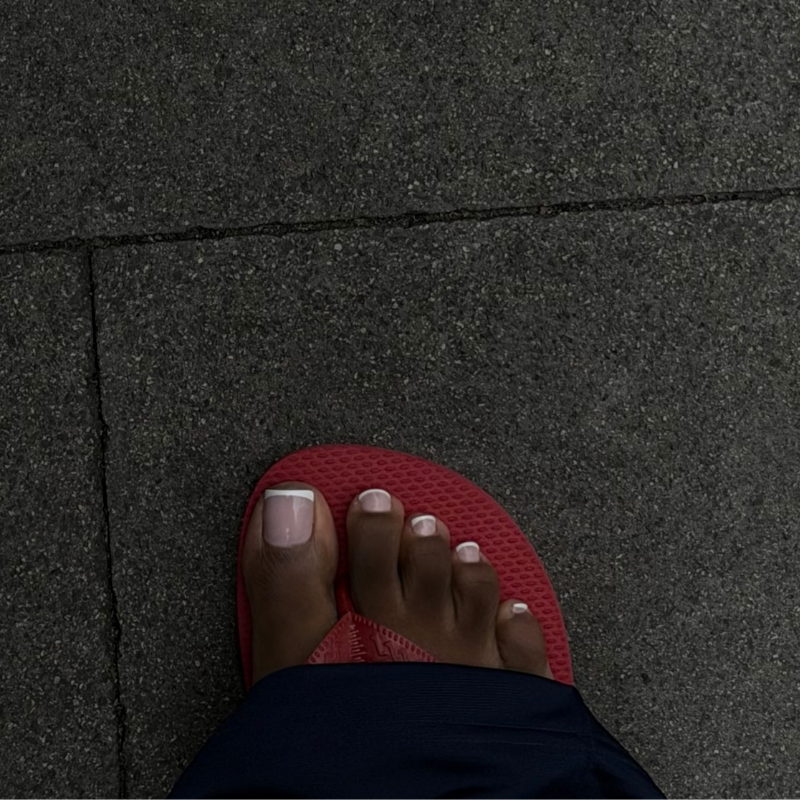Featured image 6 Pedicure Colours I Cant Stop Dreaming About for September