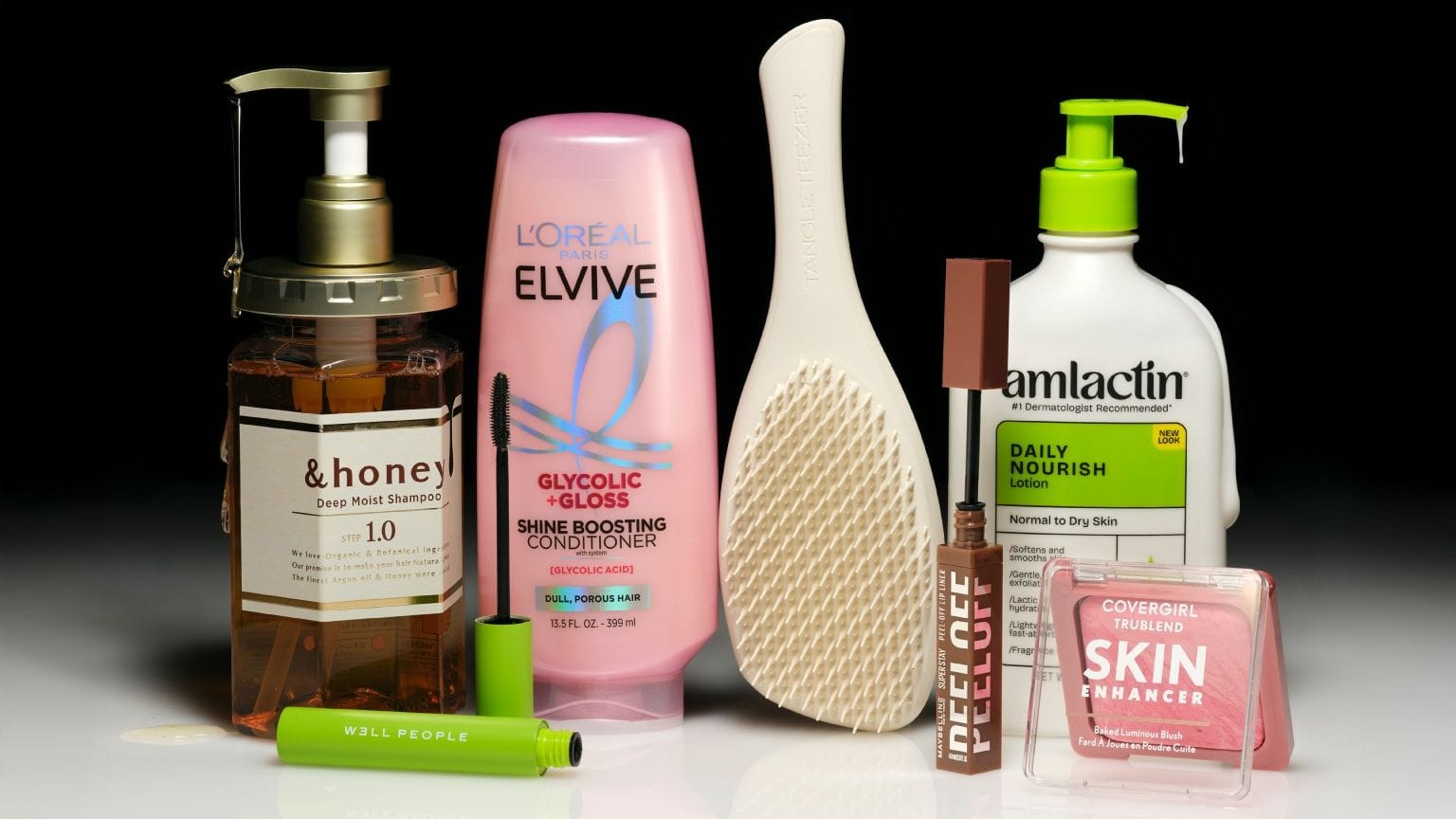 Featured image 25 Best Drugstore Beauty Products Rated by 101 Experts